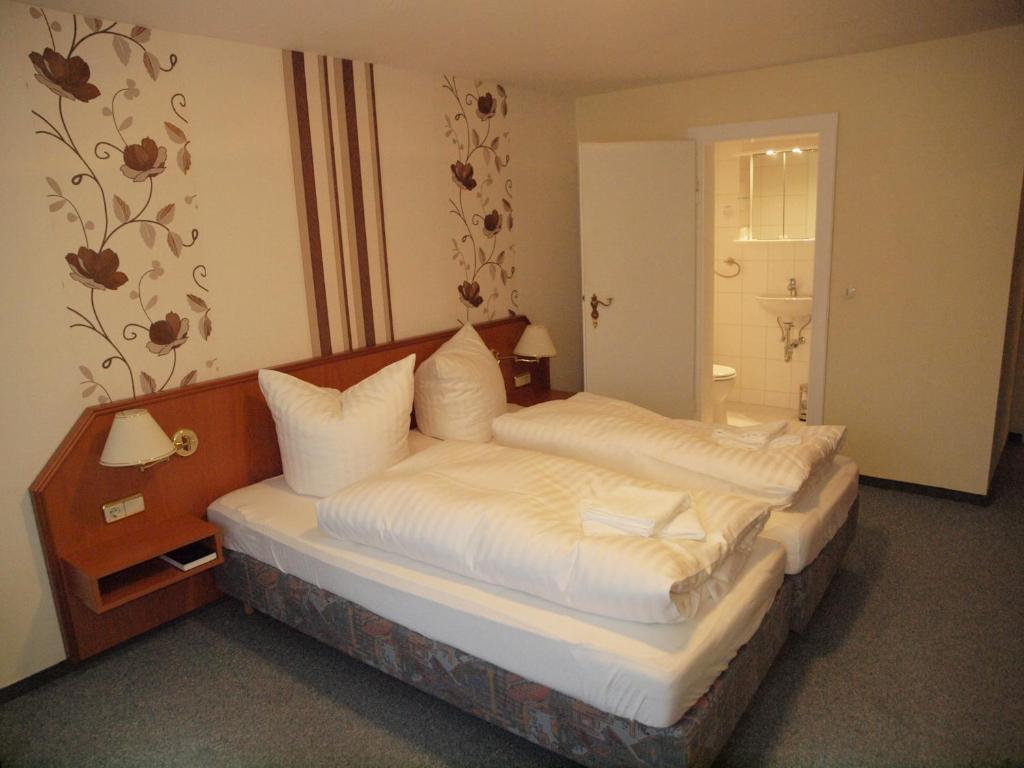 Hotel Engel Altenau ภายนอก รูปภาพ